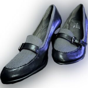 New Aerosoles Women's Size 8 Black Heel Shoes